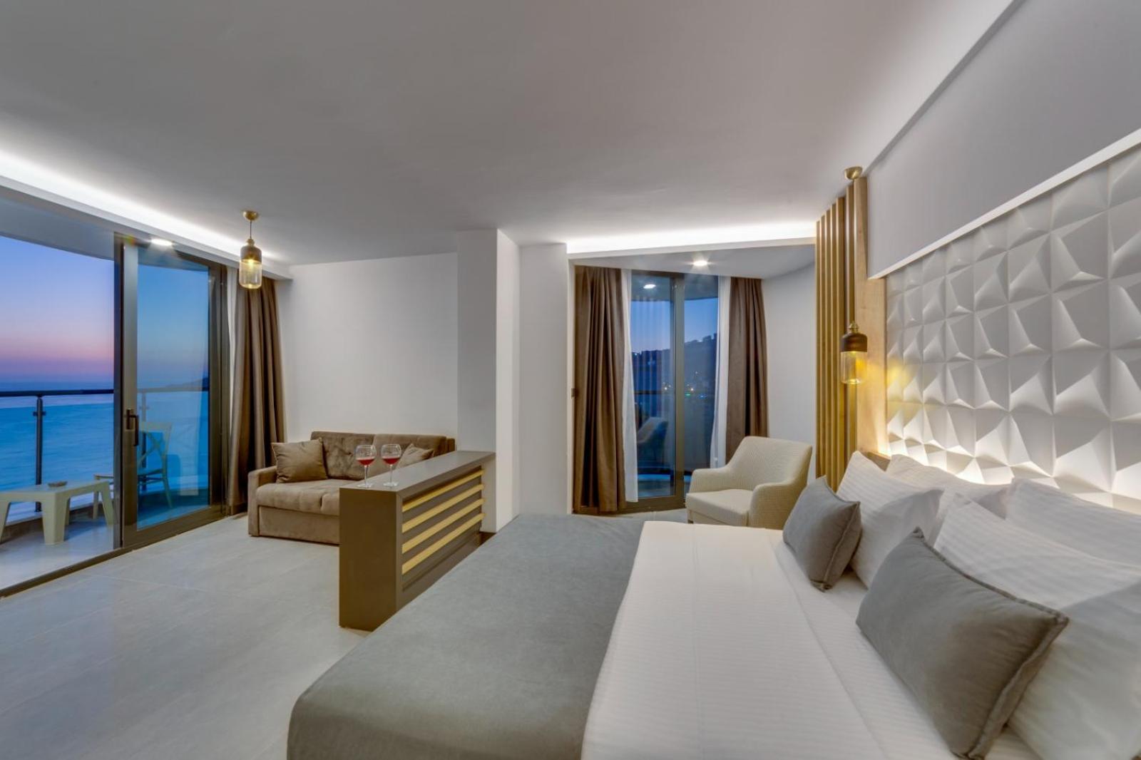 Signature Blue Resort 库萨达斯 外观 照片